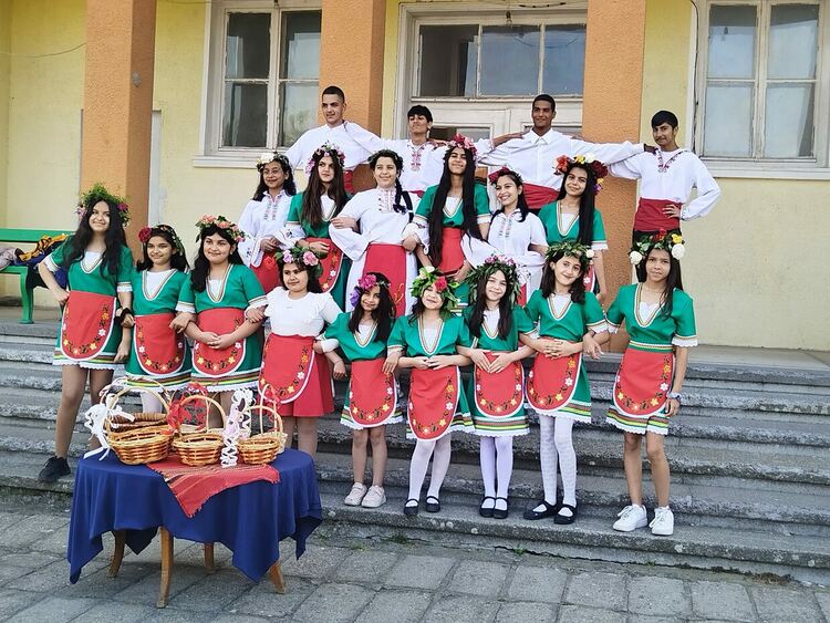 Стартираха Великденските празници в Първомай