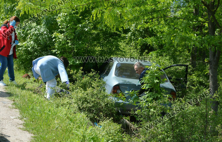Лек автомобил с мигранти катастрофира край Хасково
