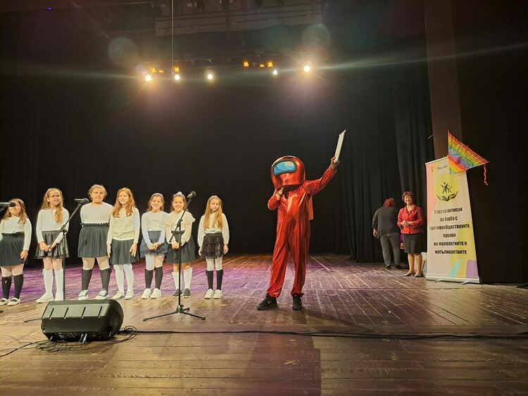 Близо 400 деца участваха във фестивала "Талантите на Смолян"