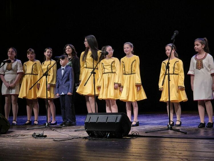 Близо 400 деца участваха във фестивала "Талантите на Смолян"