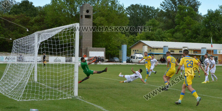 „Димитровград“ разби „Розова долина“, „Саяна Хасково“ с минимален успех в Созопол