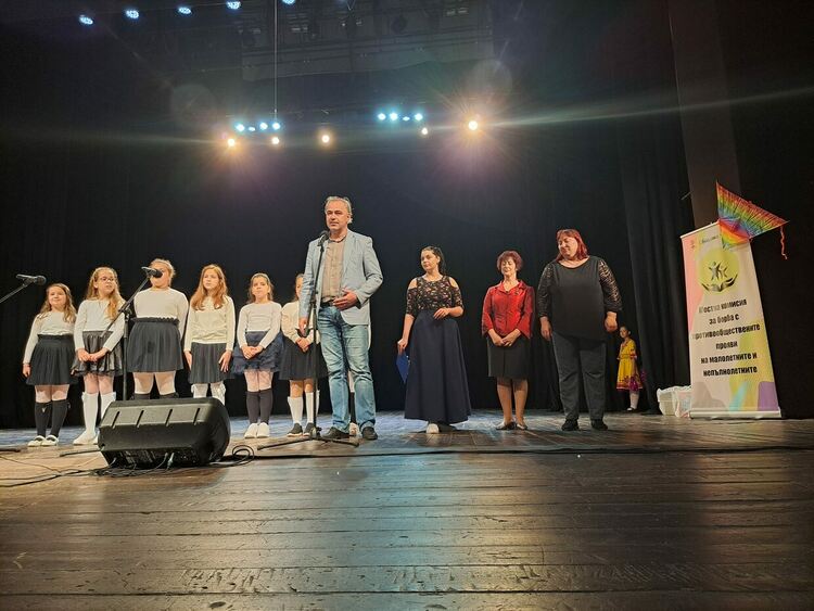 Близо 400 деца участваха във фестивала "Талантите на Смолян"