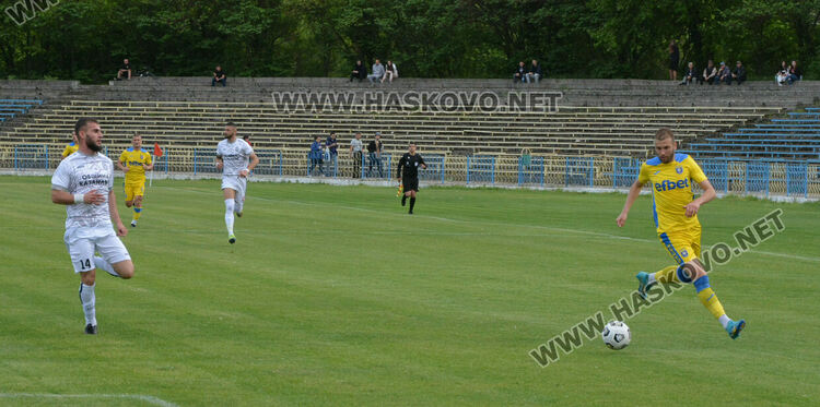 „Димитровград“ разби „Розова долина“, „Саяна Хасково“ с минимален успех в Созопол