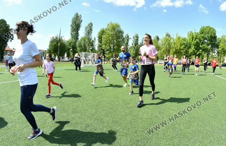 Над 100 души се включиха в благотворителна тренировка в Хасково