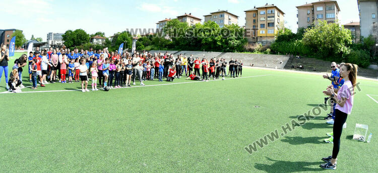 Над 100 души се включиха в благотворителна тренировка в Хасково