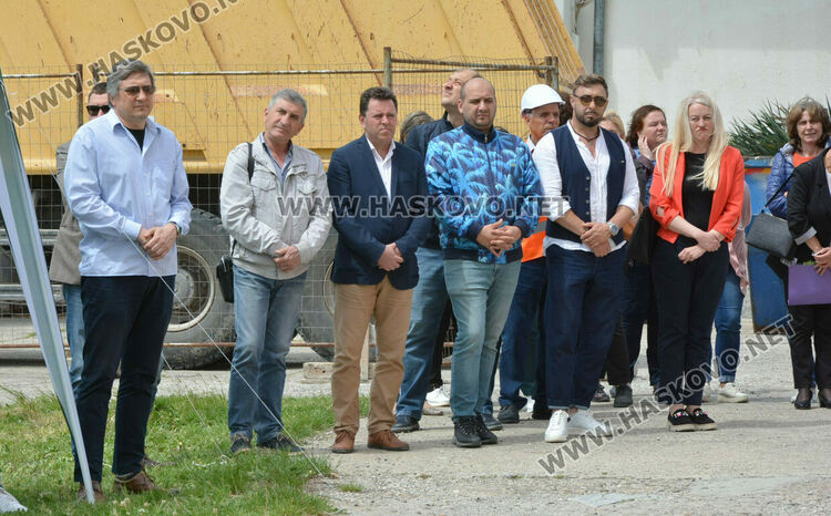 Започна строежът в Хасково на образователен  Център за високи постижения