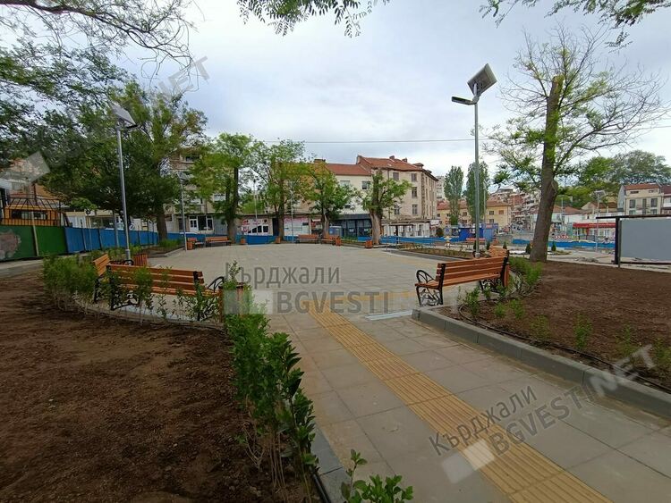 Откриват обновения площад "Хаджи Димитър" в Кърджали