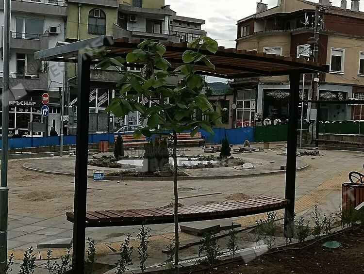 Откриват обновения площад "Хаджи Димитър" в Кърджали