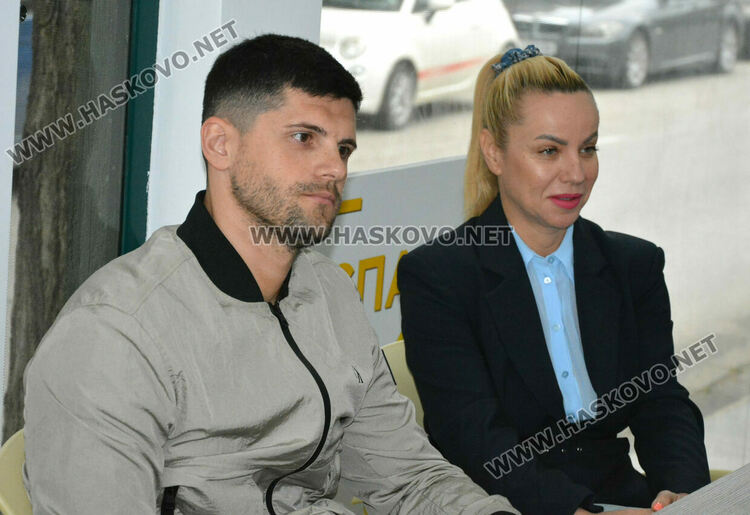 От „Спаси Хасково“ призоваха областния управител да спре решението на Общинския съвет за фотоволтаиците