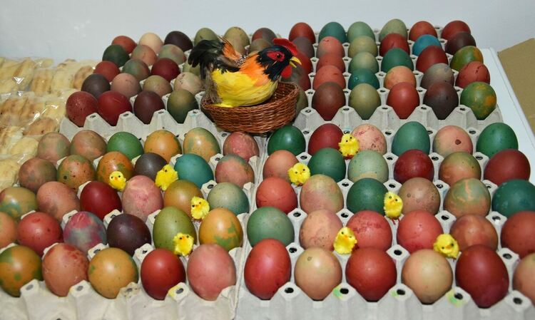 Великденски пакети получиха  320 потребители на Социалния патронаж в Харманли 