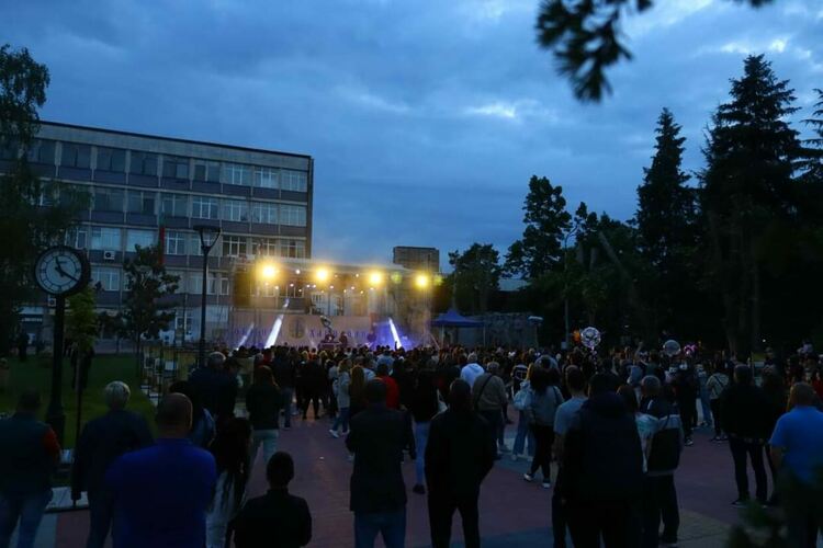 „Deep Zone Project“ закри тържествата за Деня на Харманли