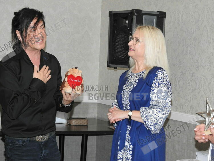 Посланичката на Федерална република Германия връчи немски езикови дипломи на ученици от Езиковата гимназия/снимки/