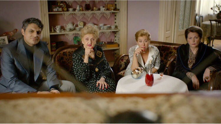 Гледаме българския минисериал „Порталът“ в HBO Max 