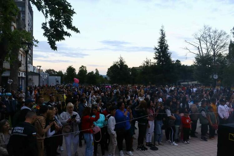 „Deep Zone Project“ закри тържествата за Деня на Харманли