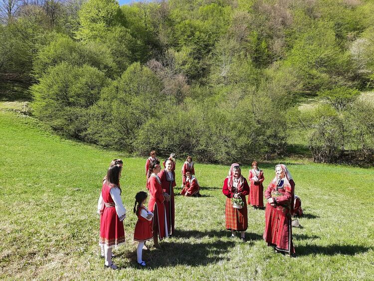 Християните честват Свети Георги, мюсюлманите празнуват "Адрелез"