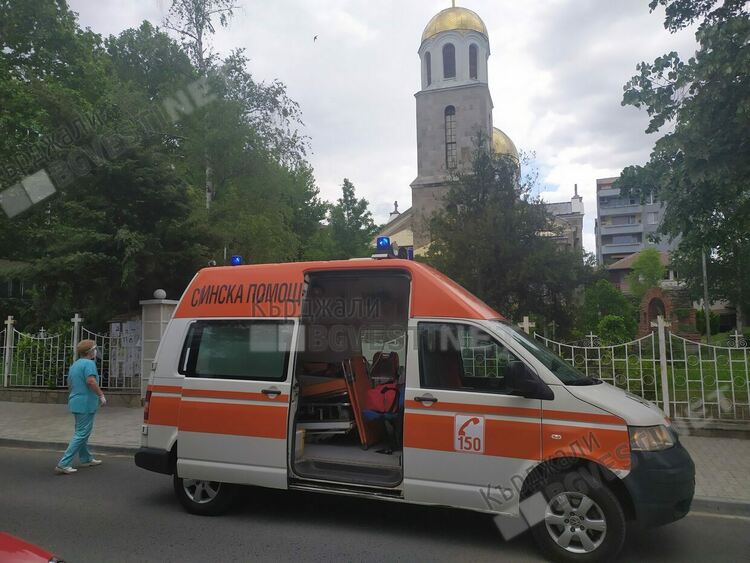 Вируси натръшкаха кърджалийци по празниците,спешните медици на крак
