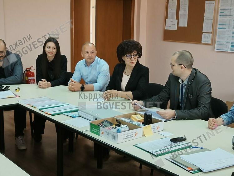 ГЕРБ в Кърджали регистрира пълна листа за парламентарния вот, ще води кампания на истината