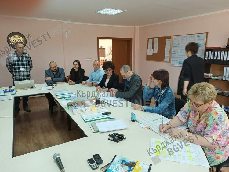 ГЕРБ в Кърджали регистрира пълна листа за парламентарния вот, ще води кампания на истината