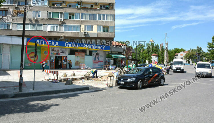 Автоинструктор: Неправомерно ме глобиха за паркиране пред аптека в Хасково