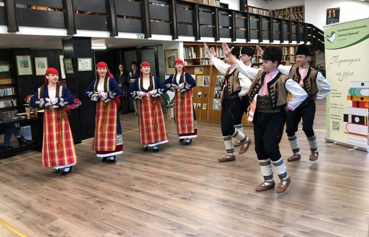 Връчени бяха наградите за библиотекар и библиотека на годината "Йорданка Вълчева" /галерия/