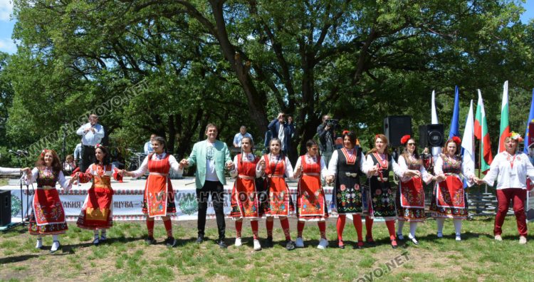 Откриха Националния събор на народното творчество „Китна Тракия пее и танцува“