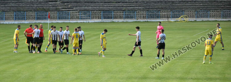 „Димитровград“ и „Саяна Хасково“ с победи