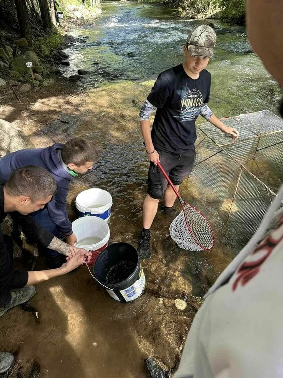 Четирима състезатели ще представят Девин на Републиканското първенство по улов на хищна риба от брега
