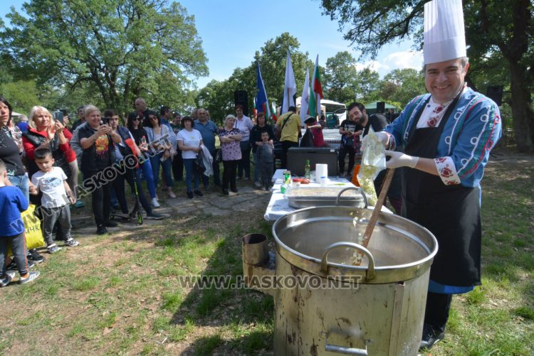 Кулинарно-музикално шоу събра хасковлии и гости в парк „Кенана“