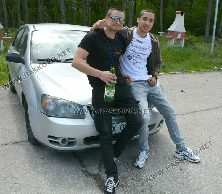 Абитуриенти с дрифтове и забавления в „Кенана“ 