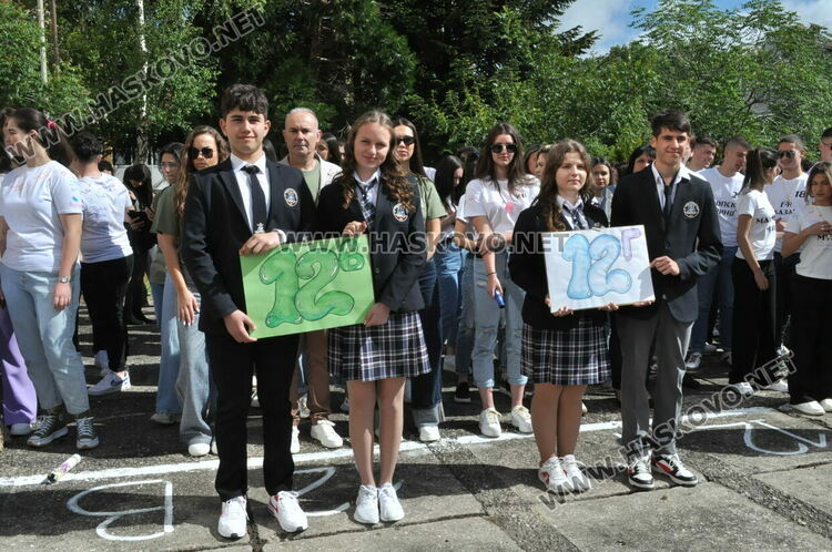 Езиковата изпрати 181 абитуриенти, Лилия Иванова със Златаровска премия