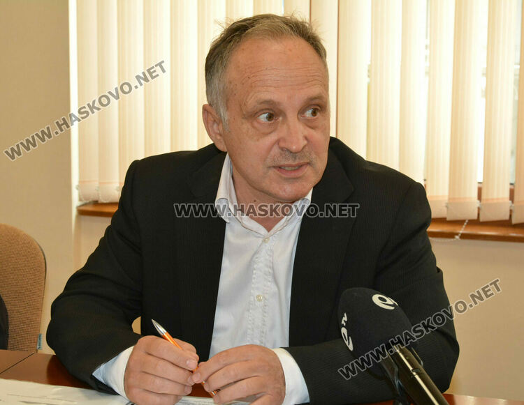 Патиците, заразени с птичи грип, не боледуват, но са опасни преносители