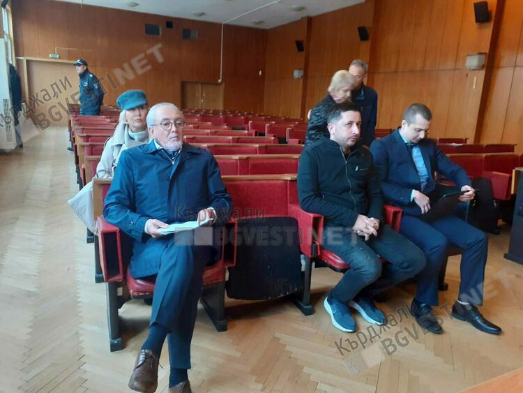 Делото срещу Лютви Местан стартира начисто