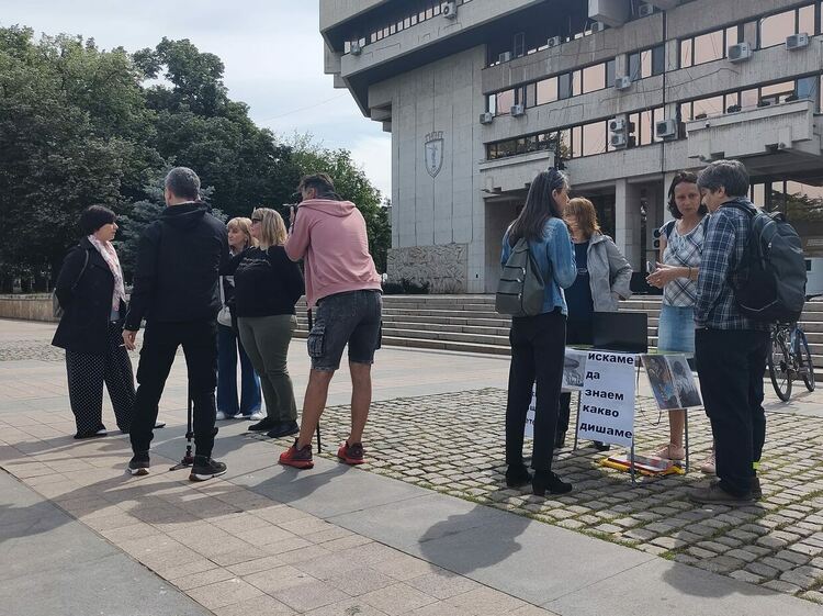 Държавата мълчи за състоянието на системата за качеството на въздуха, "Дишай, България" стартира национална инициатива