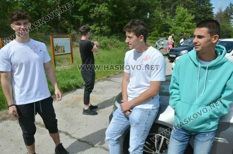 Абитуриенти с дрифтове и забавления в „Кенана“ 