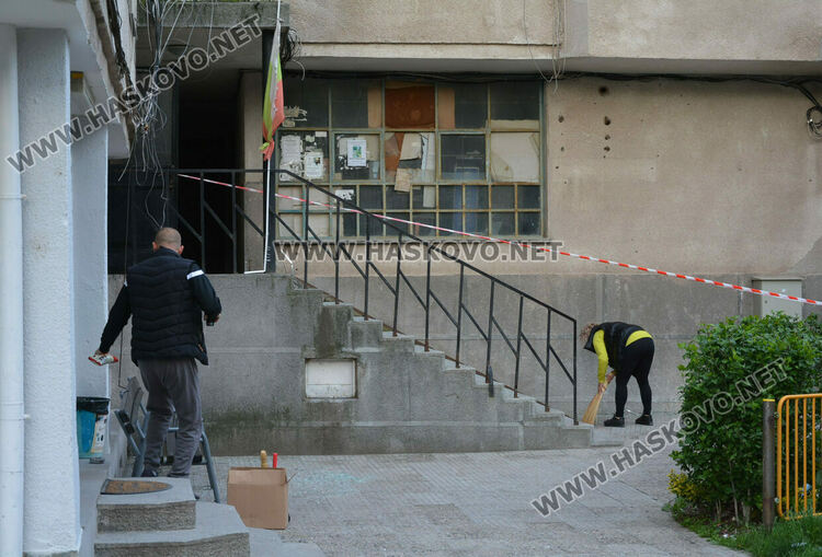 Взрив в блок в Хасково