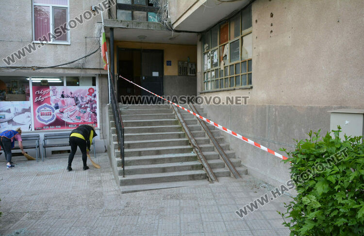 Взрив в блок в Хасково