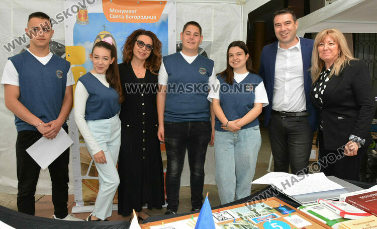 „Всеки спомен е вкус...“ представиха от Гимназията по туризъм в Хасково