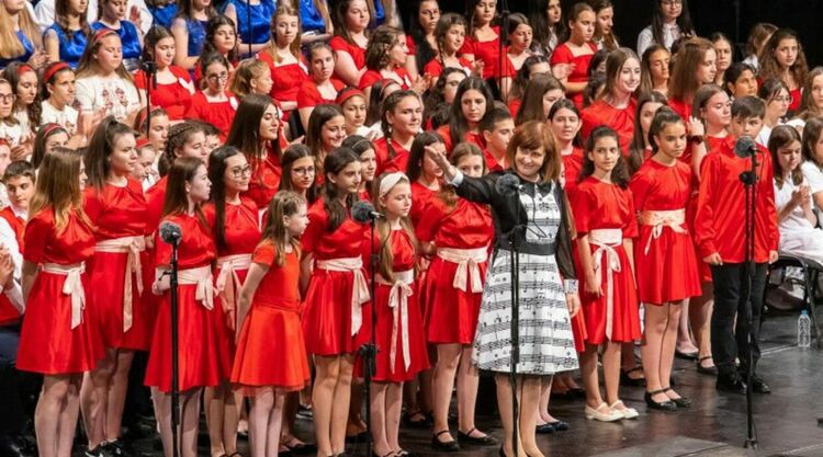 Празничният концерт „С песните на българските композитори“ събира на една сцена хор „Орфей“ и хасковски поети