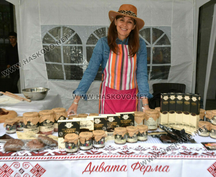 „Всеки спомен е вкус...“ представиха от Гимназията по туризъм в Хасково