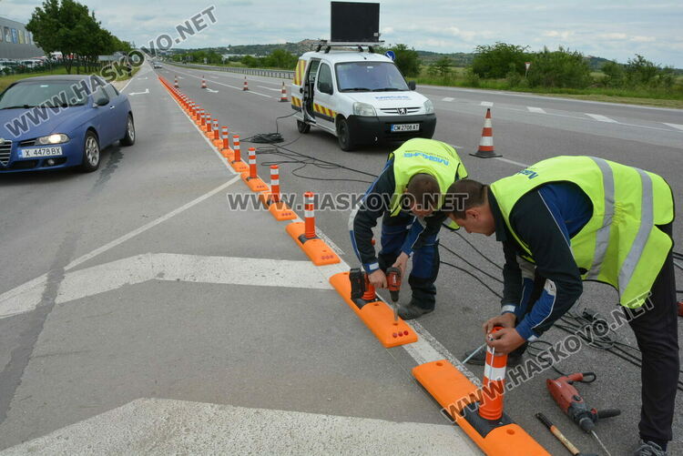 Монтират гумени ограничители до „Холидей парк“ заради нарушения от водачи