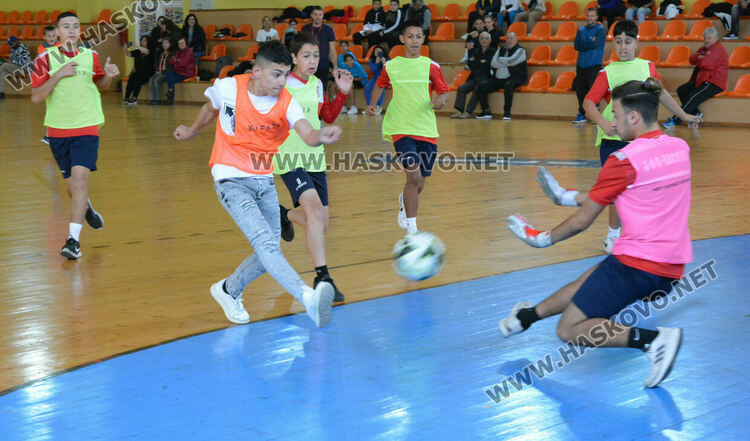 Спортното училище отбеляза в аванс Деня на българския спорт