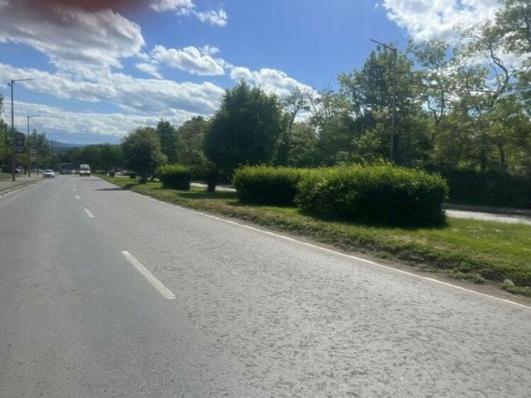 От април месец до момента се извършва косене на тревните площи и паркови пространства в град Радомир