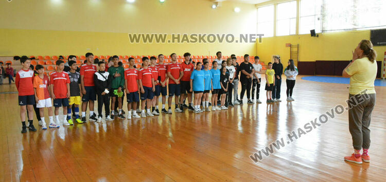 Спортното училище отбеляза в аванс Деня на българския спорт