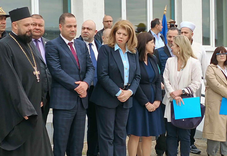 Три пъти е спаднал мигрантският натиск към страната ни спрямо миналата година