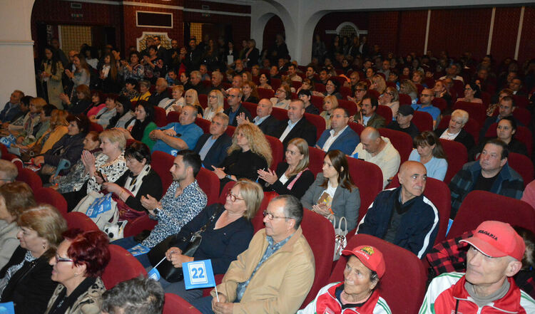 Надявам се да направим стабилно правителство поне за следващите 12 месеца, каза в Хасково лидерът на ГЕРБ Бойко Борисов