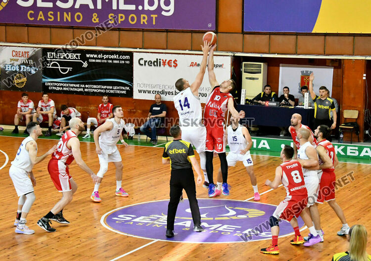 Баскетболният “Хасково” е на финал в регион Юг