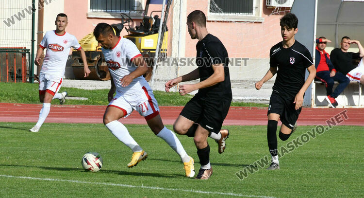 „Саяна Хасково“ писа шестица на „Сокол“