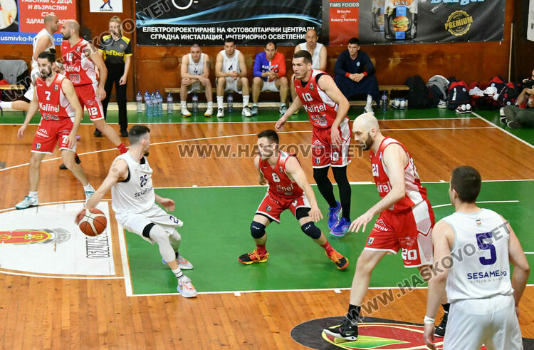 Баскетболният “Хасково” е на финал в регион Юг