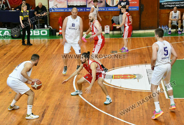 Баскетболният “Хасково” е на финал в регион Юг