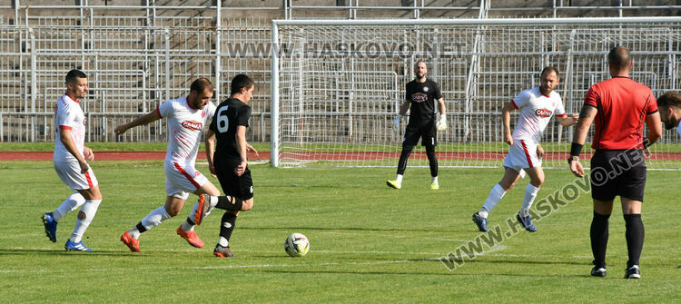 „Саяна Хасково“ писа шестица на „Сокол“